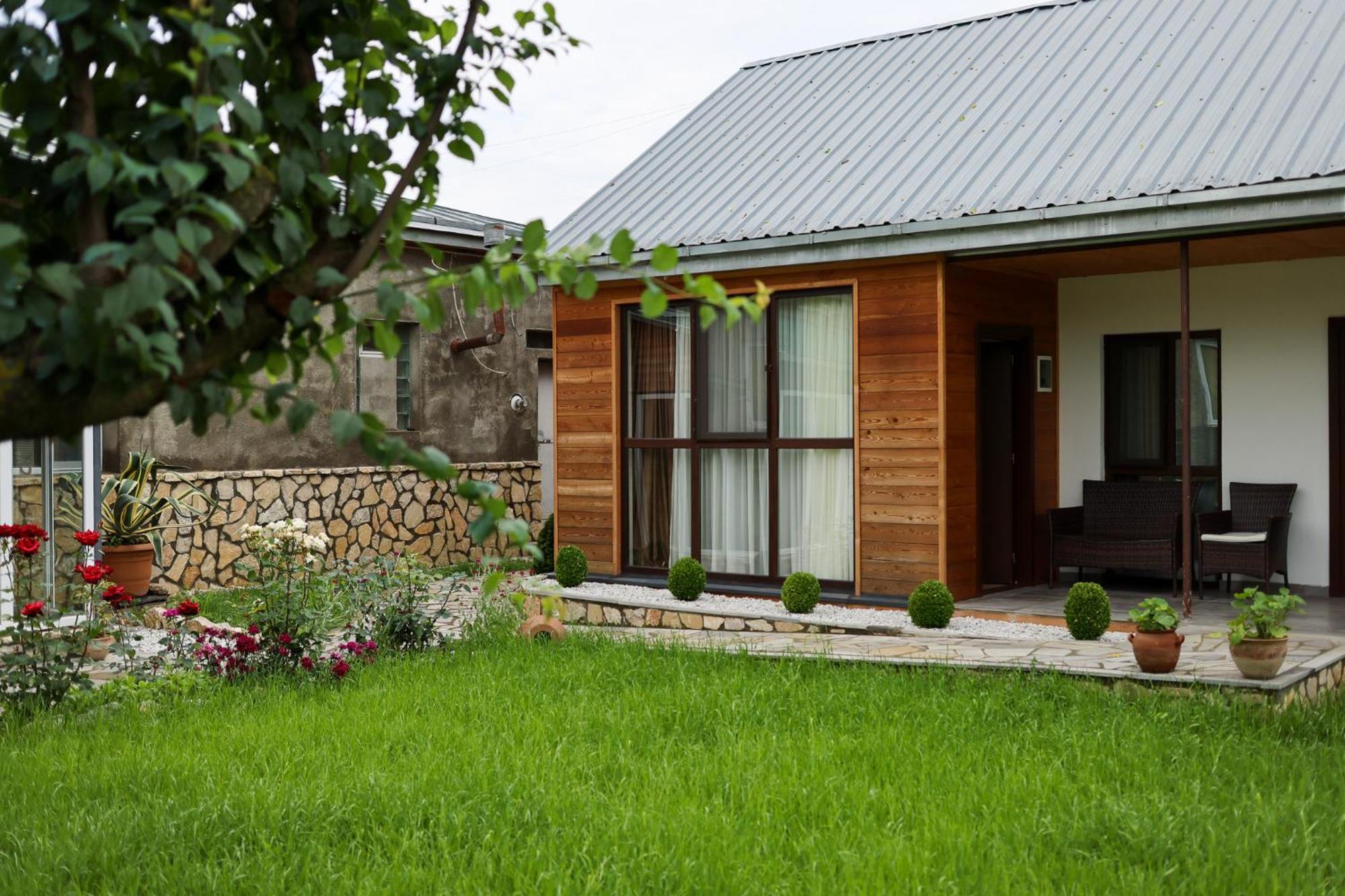 Alvani Inn K'vemo Alvani Exterior photo